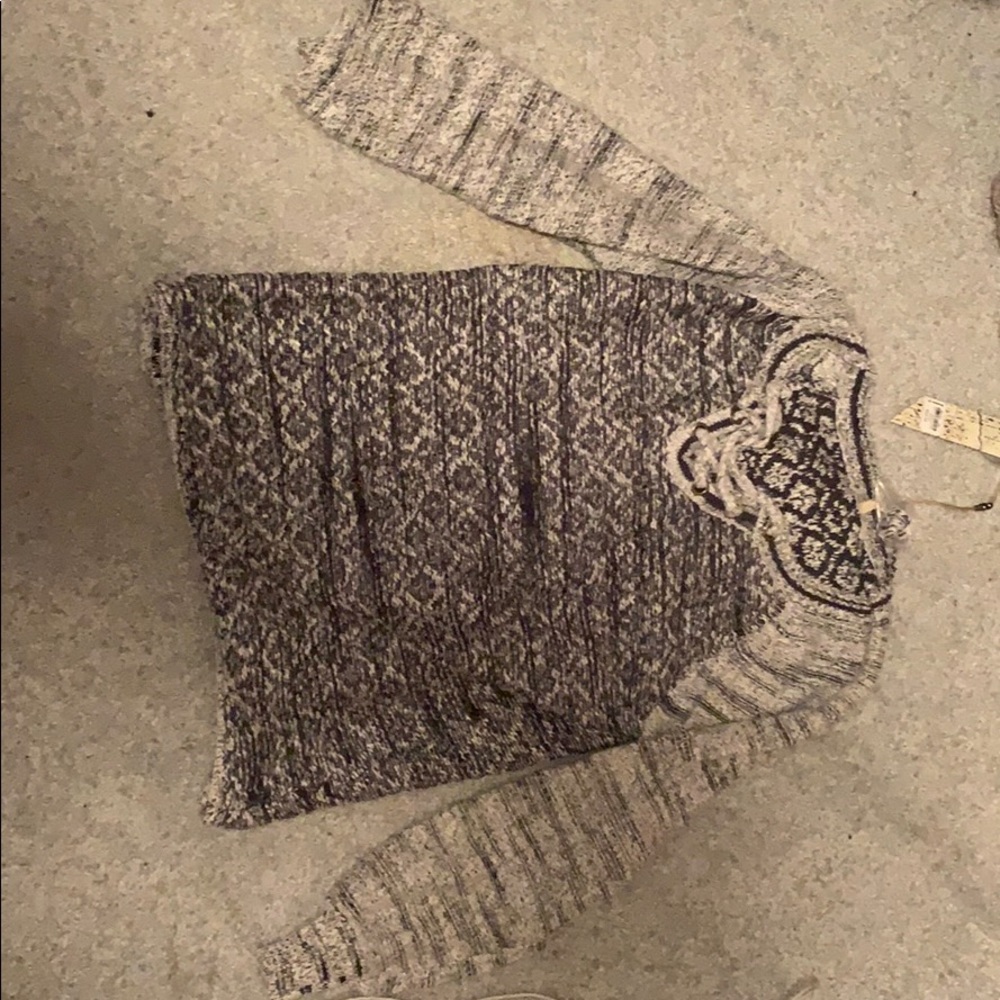 Tie up sweater